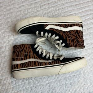 Vans High Top Tiger Stripe Sneakers women’s size 7